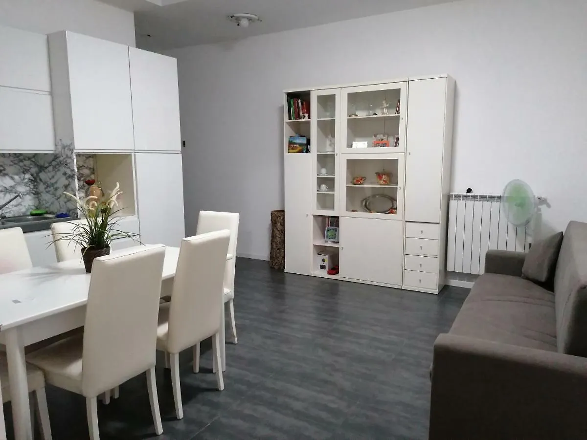 casa nuccia 1 Hotel Milano Affittacamere